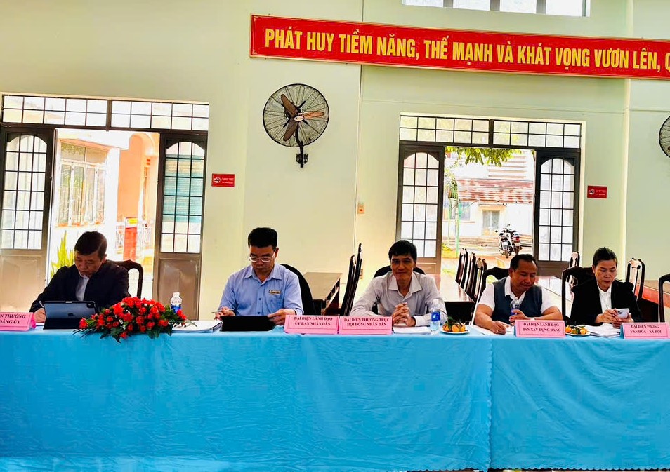 chinh gen-h-các đại biểu về dự